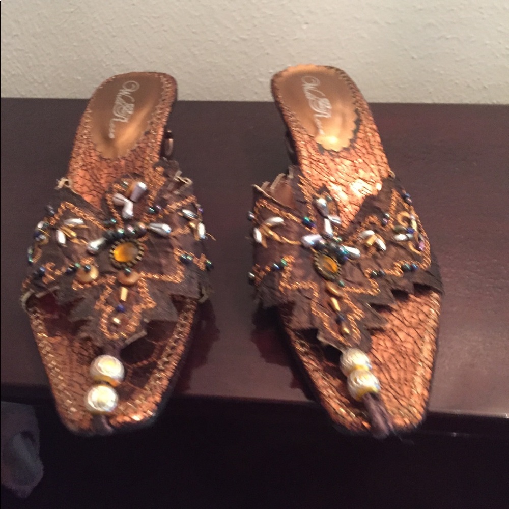 Beautiful decorated unique Sandle